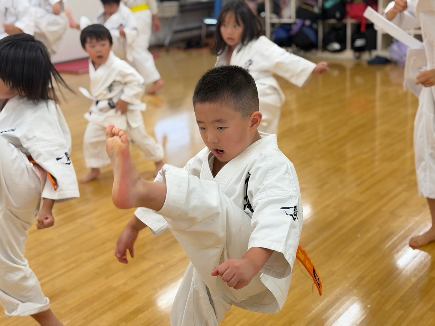 八丁畷道場 幼年・少年少女クラス 基本稽古 蹴り
