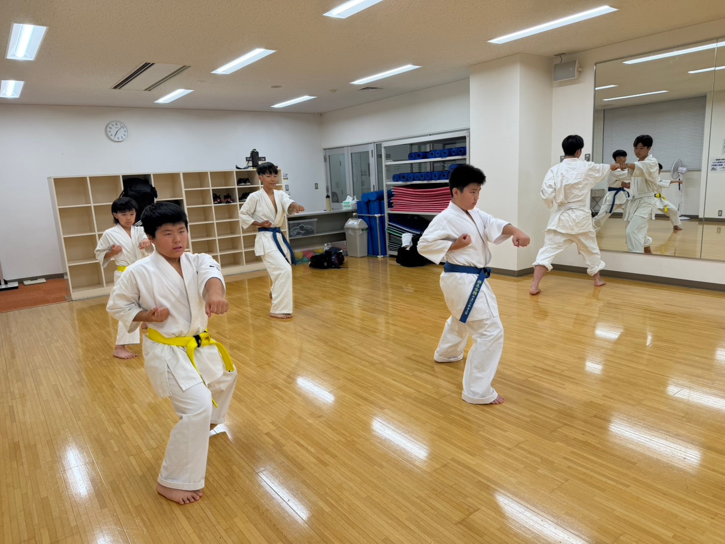 八丁畷道場 一般クラス 基本稽古の様子