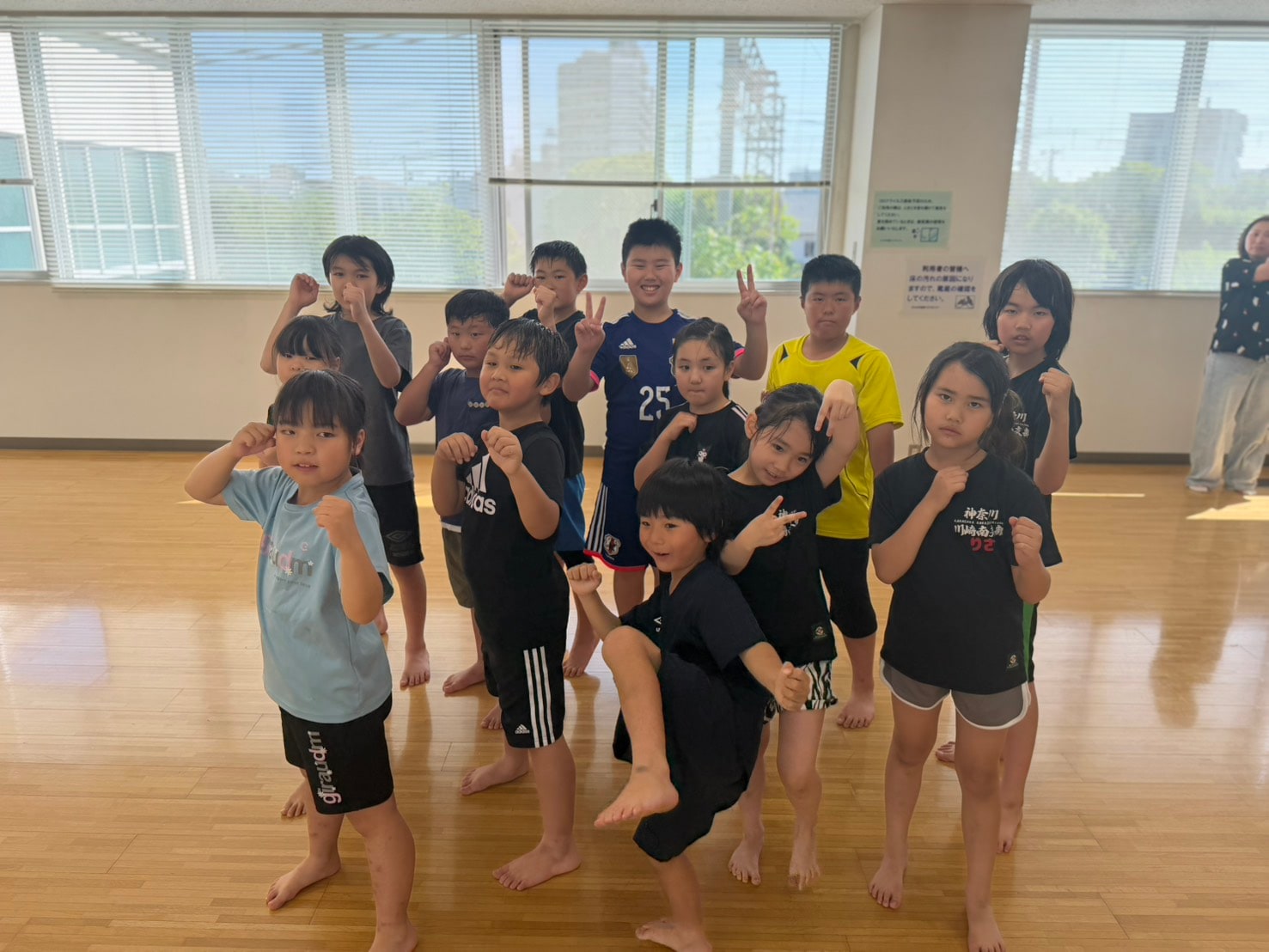 選手クラス 型の練習 全力で取り組む選手たち