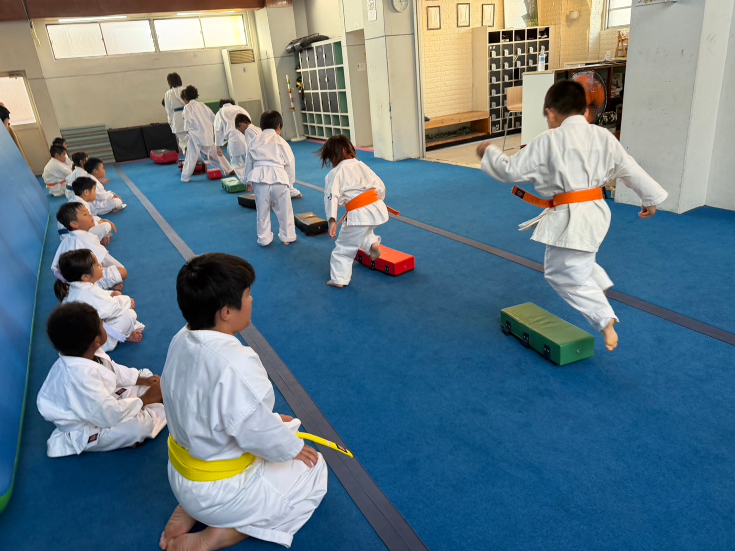 御幸道場 幼年少年少女クラス 補強稽古の様子