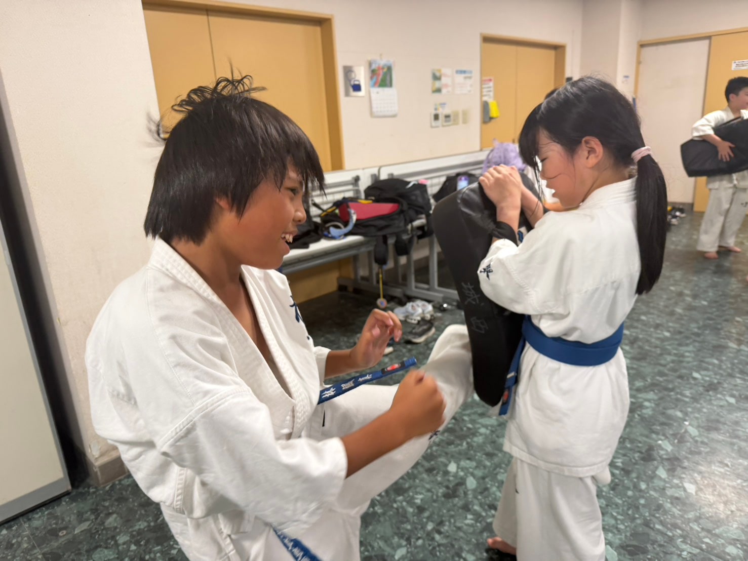 ミット補強 上段練習