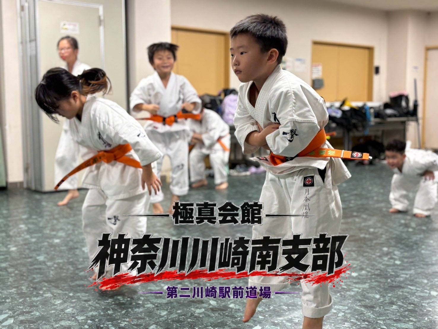 笑顔も見られるリラックスした雰囲気の補強トレーニング