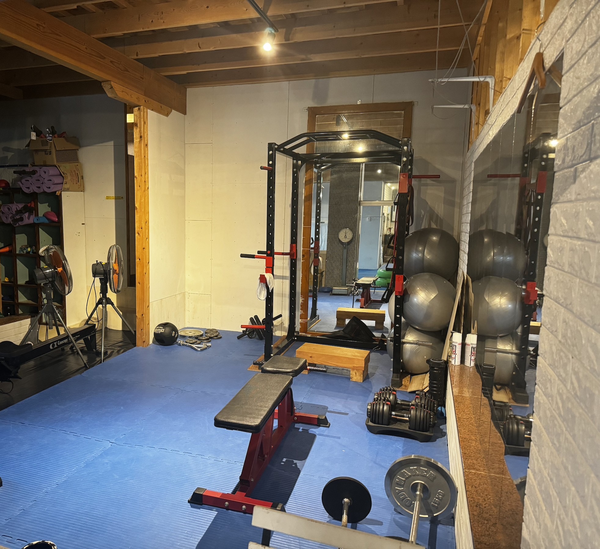 御幸道場 内観1